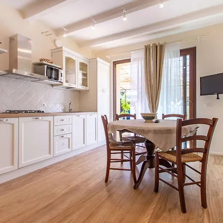 Antica Residenza Montereano Farm stay