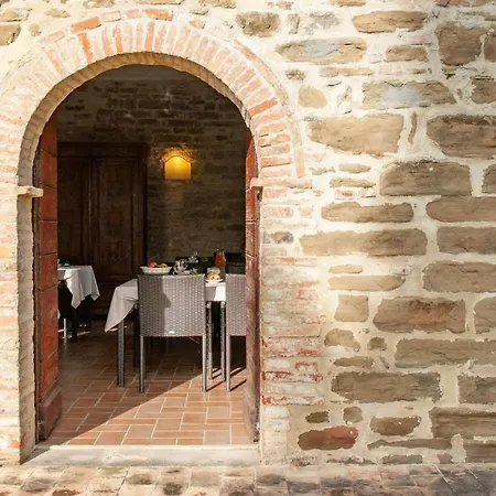 Antica Residenza Montereano * Γκούμπιο