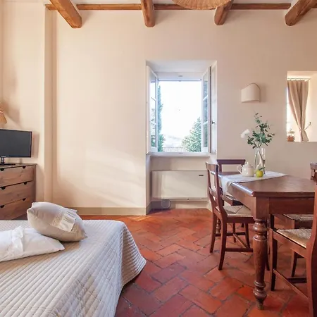 Antica Residenza Montereano Farm stay